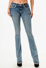 Load image into Gallery viewer, Aztec Modify Mid-Rise Boot Cut 32"