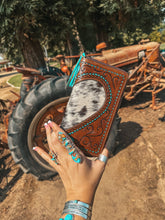 Load image into Gallery viewer, The Heart Throb Turquoise Wallet
